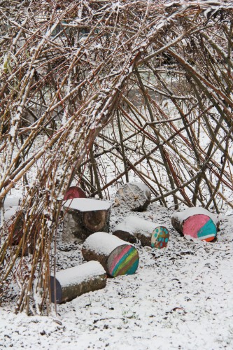Nadine Rogger - partizipative Gartenprojekte - Weidenbau - Tipi Winter 